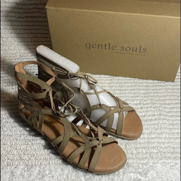 Gentle Souls By Kenneth Cole Break My 